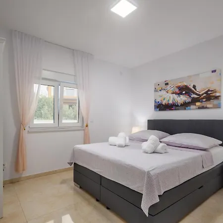 Lovely In Casa vacanze Bilice